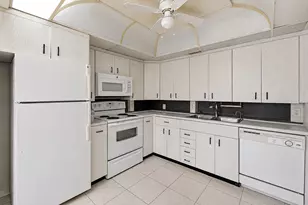 3026 Rexford B, Boca Raton, FL 33434 - Photo 2