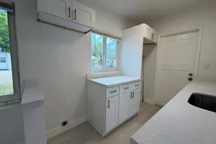 716 NW 17th Ave, Fort Lauderdale, FL 33311 - Photo 14