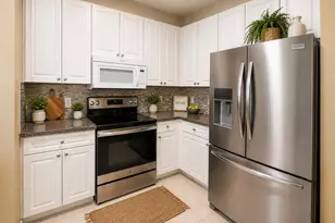2927 Crestwood Ter, Margate, FL 33063 - Photo 10