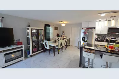 911 NE 58th Street, Oakland Park, FL 33334 - Photo 10