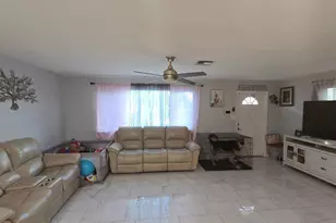 911 NE 58th St, Oakland Park, FL 33334 - Photo 8