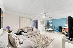 6 Spinning Wheel Ln, Tamarac, FL 33319 - Photo 22