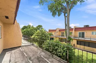 6 Spinning Wheel Ln, Tamarac, FL 33319 - Photo 12