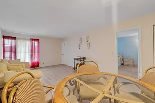 12026 Greenway Cir S, Royal Palm Beach, FL 33411 - Photo 10