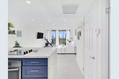 20335 W Country Club Drive #2107, Aventura, FL 33180 - Photo 6