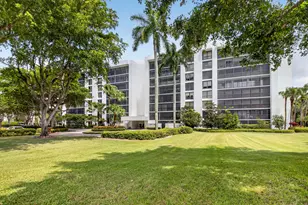 20090 Boca W Dr, Boca Raton, FL 33434 - Photo 2