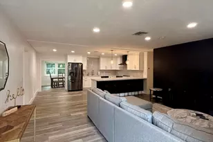 511 SW North River Point Dr, Stuart, FL 34994 - Photo 2