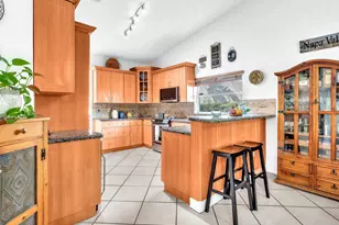 420 NW 188th Terrace, Pembroke Pines, FL 33029 - Photo 12