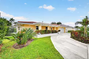 1221 Singer Dr, Singer Island, FL 33404 - Photo 18