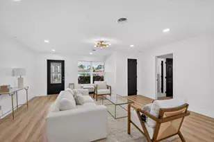 1221 Singer Dr, Singer Island, FL 33404 - Photo 6