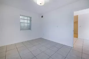 20 NE 169th St, North Miami Beach, FL 33162 - Photo 16