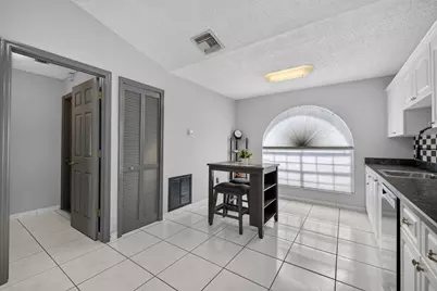 2852 SW Giralda Street, Port Saint Lucie, FL 34953 - Photo 12