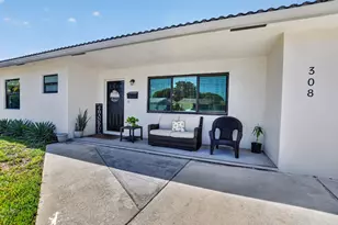 308 SE 2nd St, Deerfield Beach, FL 33441 - Photo 2