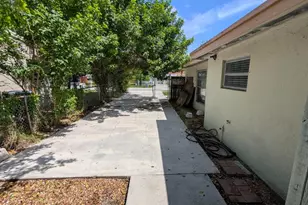 1448 NE 27th Ct, Pompano Beach, FL 33064 - Photo 22
