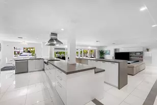 2540 Mercedes Dr, Fort Lauderdale, FL 33316 - Photo 20