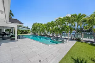 2540 Mercedes Dr, Fort Lauderdale, FL 33316 - Photo 8