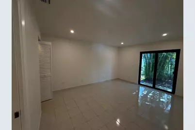 1160 SW 111th Avenue, Pembroke Pines, FL 33025 - Photo 14