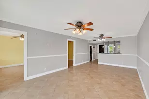 2871 N Ocean Blvd N, Boca Raton, FL 33431 - Photo 10