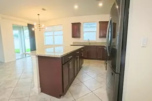 7871 NW Greenbank Cir, Port Saint Lucie, FL 34987 - Photo 14