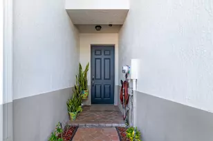 128 W Prive Cir, Delray Beach, FL 33445 - Photo 2