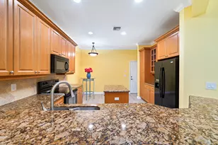 128 W Prive Cir, Delray Beach, FL 33445 - Photo 10
