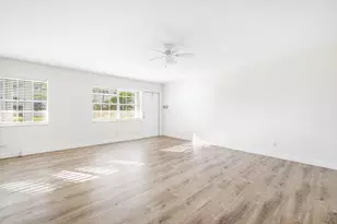 2455 NE 51st St, Fort Lauderdale, FL 33308 - Photo 16