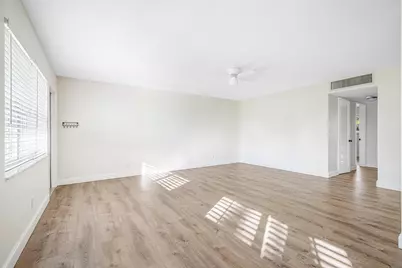 2455 NE 51st Street #E102, Fort Lauderdale, FL 33308 - Photo 12