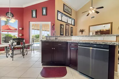 12390 NW 78th Manor, Parkland, FL 33076 - Photo 18
