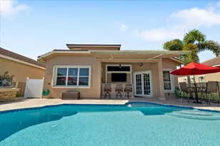 12390 NW 78th Manor, Parkland, FL 33076 - Photo 12