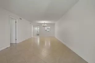 681 S Hollybrook Dr, Pembroke Pines, FL 33025 - Photo 2