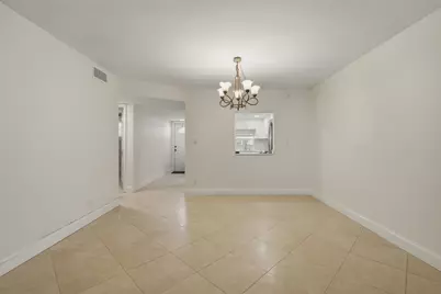 681 S Hollybrook Drive #109, Pembroke Pines, FL 33025 - Photo 10