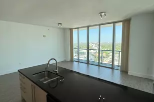 79 SW 12th St, Miami, FL 33130 - Photo 2