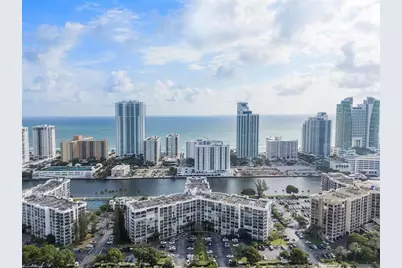 800 Parkview Drive, Hallandale Beach, FL 33009 - Photo 6
