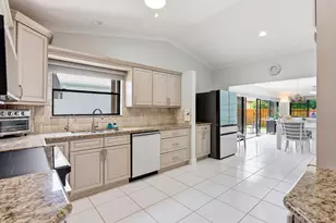 2390 NW 15th Street NW, Delray Beach, FL 33445 - Photo 8