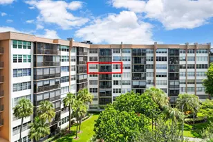 1400 St Charles Pl, Pembroke Pines, FL 33026 - Photo 2
