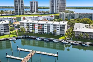 29 Yacht Club Dr, North Palm Beach, FL 33408 - Photo 14