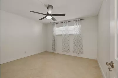681 S Hollybrook Drive #109, Pembroke Pines, FL 33025 - Photo 12
