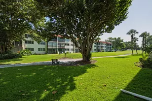 681 S Hollybrook Dr, Pembroke Pines, FL 33025 - Photo 16