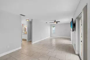 586 NW 45th Way, Delray Beach, FL 33445 - Photo 10