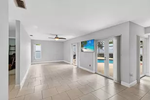 586 NW 45th Way, Delray Beach, FL 33445 - Photo 8