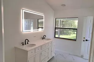 5000 NW Erskin Terrace, Port Saint Lucie, FL 34983 - Photo 14