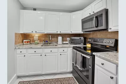 236 Preston Way #f, Boca Raton, FL 33434 - Photo 12