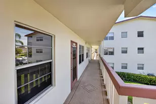 236 Preston Way, Boca Raton, FL 33434 - Photo 4