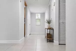 9816 NW 36th St, Sunrise, FL 33351 - Photo 2