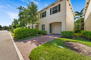 144 SW 7th Ct, Pompano Beach, FL 33060 - Photo 2