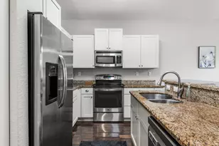 144 SW 7th Ct, Pompano Beach, FL 33060 - Photo 10