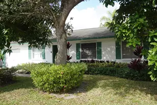5805 Bosque Ln, West Palm Beach, FL 33415 - Photo 2