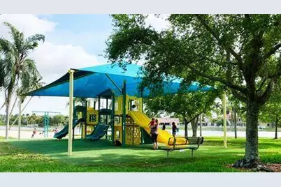 18301 NW 16th Street, Pembroke Pines, FL 33029 - Photo 30