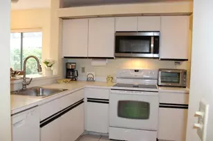 10804 Bahama Palm Way, Boynton Beach, FL 33437 - Photo 12