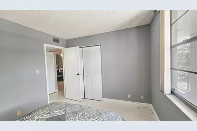 2650 NW 49th Avenue #318, Lauderdale Lakes, FL 33313 - Photo 20